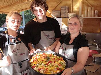 Auch in diesem Jahr wird das Team von "Süß und Pikant" mit veganen Spezialitäten auf dem Annafest vertreten sein.  Archivbilder: Josef Hofbauer