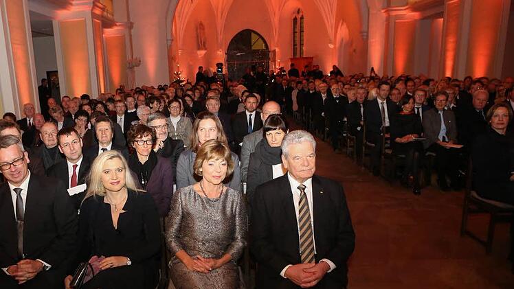 Ein Blick in die Morizkirche; vorne rechts Bundespräsident Joachim Gauck Foto: Barbara Herbst