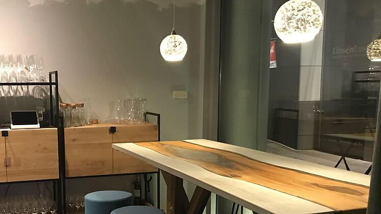 Außergewöhnliche Holz-Beton-Kreationen. Foto: privat