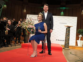 Die 68. Fr&auml;nkische Weink&ouml;nigin wurde gekr&ouml;nt.