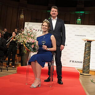 Die 68. Fr&auml;nkische Weink&ouml;nigin wurde gekr&ouml;nt.