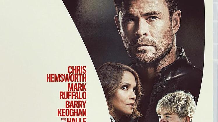 Chris Hemsworth (oben) spielt in "Crime 101" den smarten, aber auch ein bisschen gr&ouml;&szlig;enwahnsinnigen R&auml;uber Mike Davis.