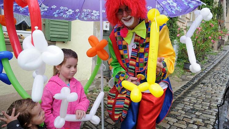 Für die jüngsten Besucher gab es unter anderem bunte Tierluftballons