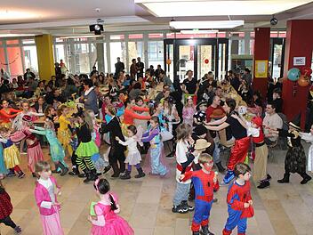 Beim Kinderfaschin in Ebermannstadt ging es hoch her.Fotos: fra-press