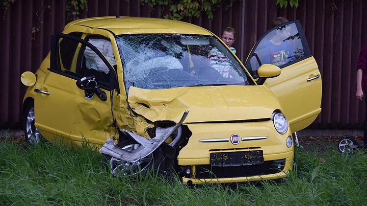 Am Berliner Ring in Bamberg hat sich am Mittwochabend ein Unfall ereignet. Foto: Ronald Rinklef
