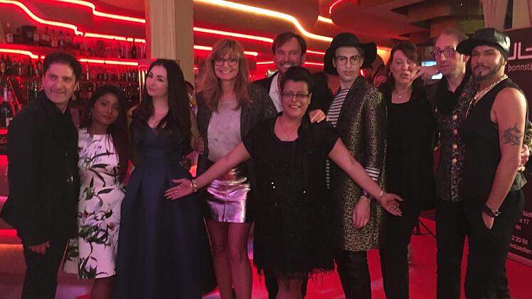 Gruppenbild von Veranstaltern und Jury in Berlin. Foto: privat