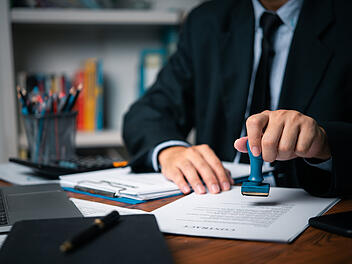 Beamte ins System einbeziehen für mehr Vertrauen - Mehrheit dafür