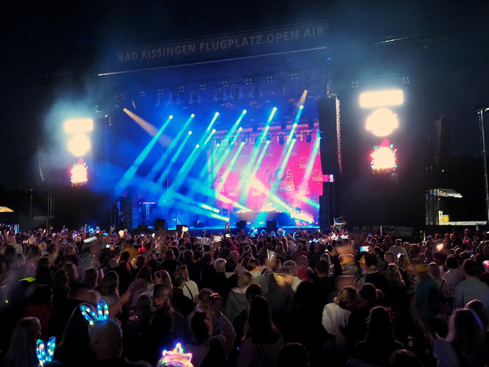 Die Mega Party voller Hits & Nostalgie.