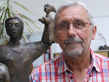 Der Heroldsbacher Lehrer Roland Kraus liebt Gedichte. Foto: Malbrich