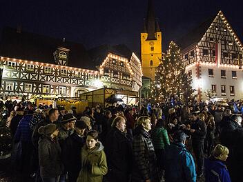Einzigartige Kulisse: der Weihnachtmarkt in Zeil