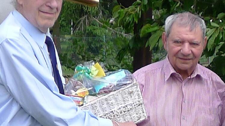 Gl&uuml;ckwunsch, Alfred Singer!