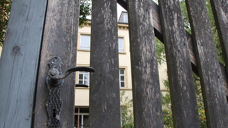 Das ehemalige Landratsamt in der Kirchgasse ist sanierungsbedürftig. Doch ein Investor ist nicht in Sicht. Foto: Ulrike Müller