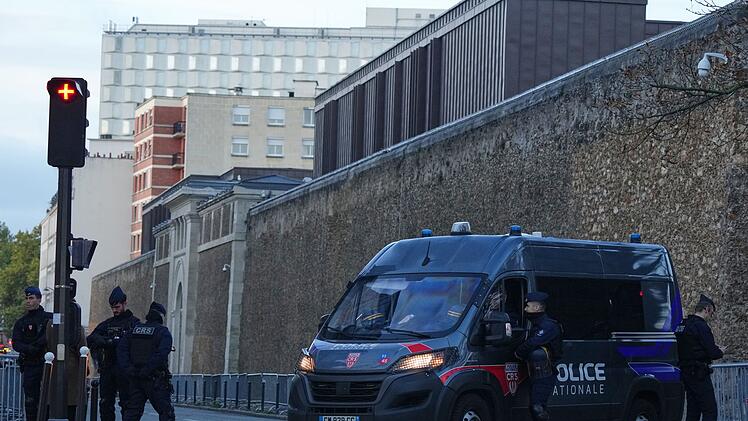 Haftantritt von Frankreichs Ex-Präsident Sarkozy