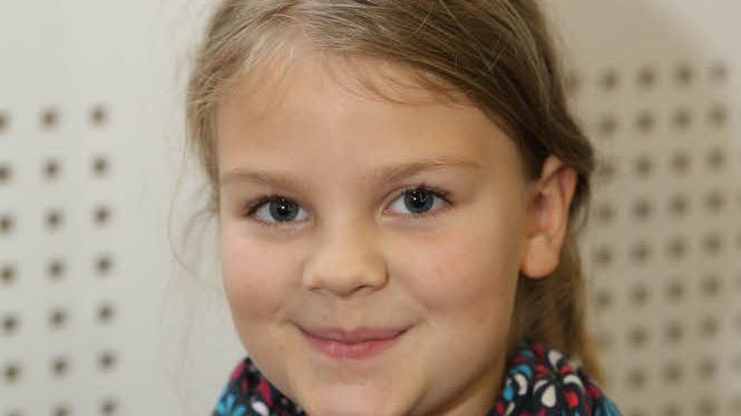 Lina, 8 Jahre: "In der Vorlesung ging es um Spannung. Und es ging um die Frage, wie Spannung entsteht. Der Professor hat alles sehr gut erklärt. Ich geb' ihm eine 1. Ich habe alles verstanden. Er war auch nett - und es hat alles gepasst." Foto: Barbara Herbst