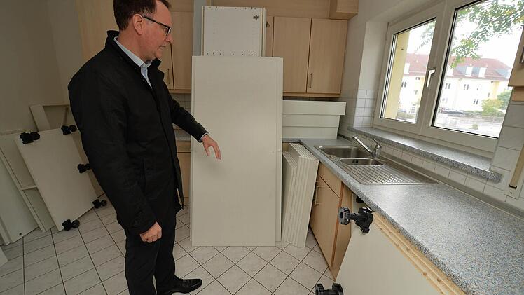 Auch die Küchen bleiben drin. Wohnung in der Pines-Siedlung.