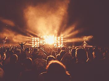 Konzert, Bühne, Besucher, Fans, Musik