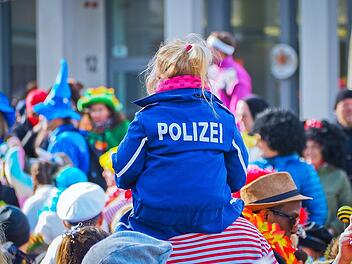 Verbotene Faschingskostüme: Bei diesen Verkleidungen drohen Strafen