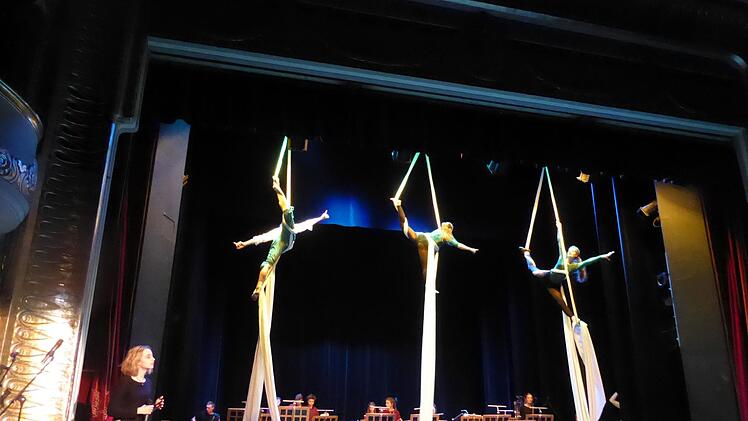 "Kisspercussiva trifft Circus Luna" Foto: Gerhild Ahnert