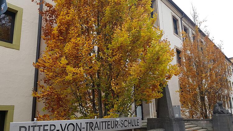 Über die Digitalisierung der Schule wollte die Gewerkschaft Erziehung und Wissenschaft am Donnerstag in der Ritter-von-Traitteur-Schule diskutieren. Doch am Mittwoch verbot Oberbürgermeister Uwe Kirschstein (SPD) die Veranstaltung. Foto: Ekkehard Roepert