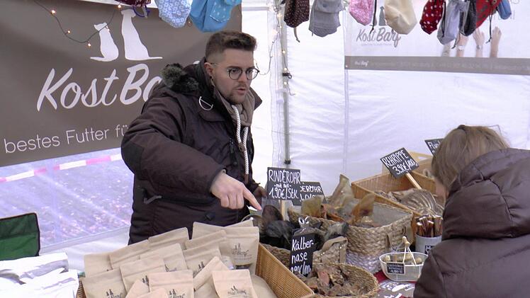 Eine unendliche Auswahl an Leckerli gab es  beim DogChristmas. Christian Licha