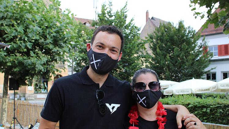 Die Veranstalter Nicholas Mohnlein und Antonella Pileio freuen sich auf die Besucher. Foto: Vera Schiller