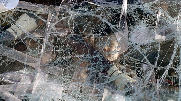 Tod und Zerst&ouml;rung sind Teil des ukrainischen Alltags geworden - doch au&szlig;erhalb des Landes ger&auml;t das Leid zunehmend in Vergessenheit.