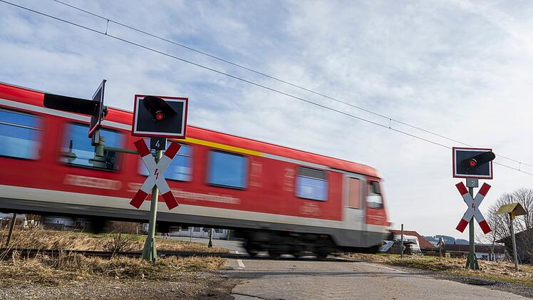 Unbeschrankter Bahnübergang