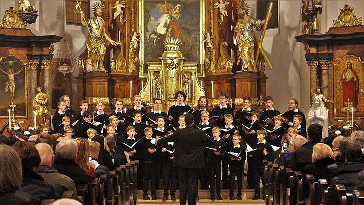 Der Tölzer Knabenchor unter der Leitung von Dr. Clemens Haudum