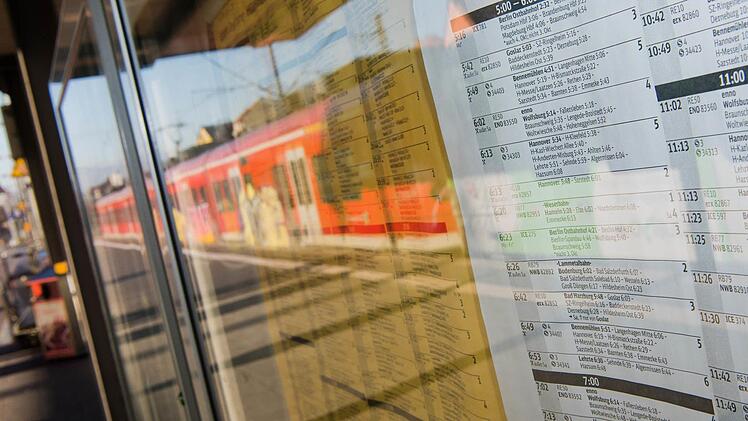 Störung auf Bahnstrecke zwischen Nürnberg und Fürth dauert bis Samstag an Symbolbild: dpa