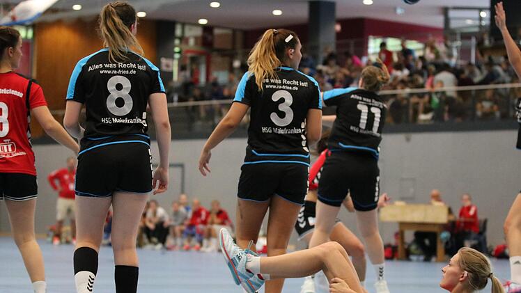 Lieferten sich einen packenden Pokalfight mit Unterstützung von rund 150 Handballern aus Ancenis auf der Tribüne: Die Handballerinnen des 1. FC Bad Brückenau.Sebastian Schmitt
