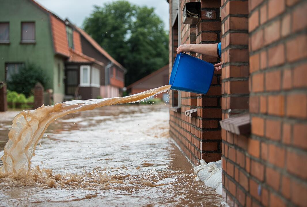 Hochwasser in Deutschland: Der Kampf gegen die Fluten