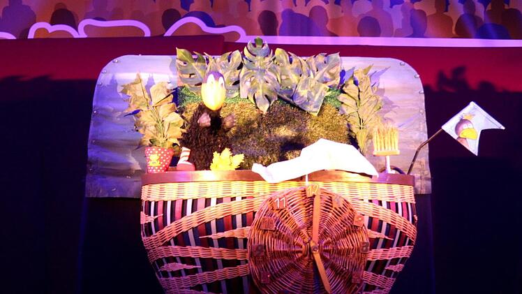 Impressionen vom ersten Türla des Lebendigen Adventskalenders     Foto: Richard Sänger