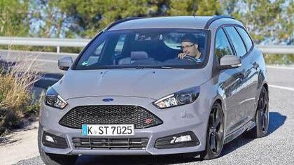Die jüngste Generation des Ford Focus ST überzeugt mit einem ausgeweiteten Angebot an Fahrer-Assistenz-Systemen sowie einer optimierten Abstimmung des Fahrwerks und der Lenkung.  Foto: Ford