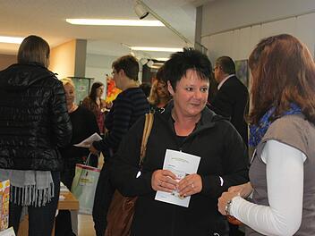 Ziemlich eng ging es manchmal beim Infotag zum Thema "Wiedereinstieg" im Landratsamt zu. Foto: Veronika Schadeck