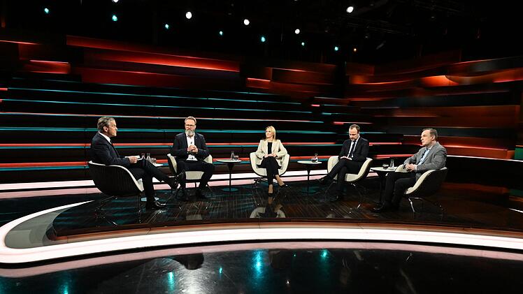 Markus Lanz stellte seinen G&auml;sten am Dienstagabend die zentrale Frage: Wie sollte Europa auf Trumps Drohungen reagieren?