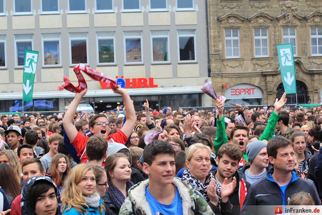 Public Viewing am Maxplatz Teil 1
