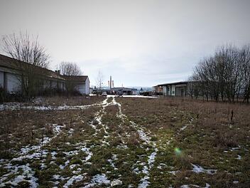Für den Neubau der Werkstatt für behinderte Menschen, mit dem die Diakonie Neuendettelsau 2020 beginnen will, muss die bereits vorhandene Straße zwischen Norma-Markt und Fruchthalle verlängert und mit einem Wendehammer ausgestattet werden. Werner Reißaus