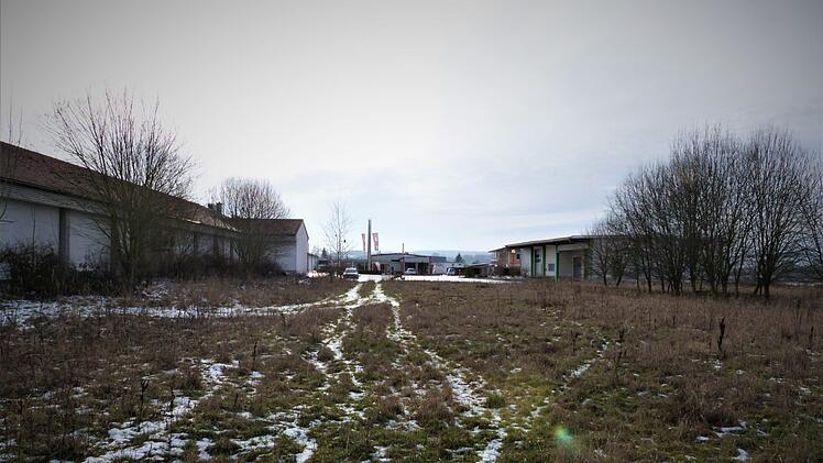 Für den Neubau der Werkstatt für behinderte Menschen, mit dem die Diakonie Neuendettelsau 2020 beginnen will, muss die bereits vorhandene Straße zwischen Norma-Markt und Fruchthalle verlängert und mit einem Wendehammer ausgestattet werden. Werner Reißaus