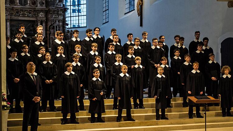 Faszination Chorgesang: Der Windsbacher Knabenchor beeindruckte zahlreiche Zuhörer in der Coburger Morizkirche.Foto: Jochen Berger