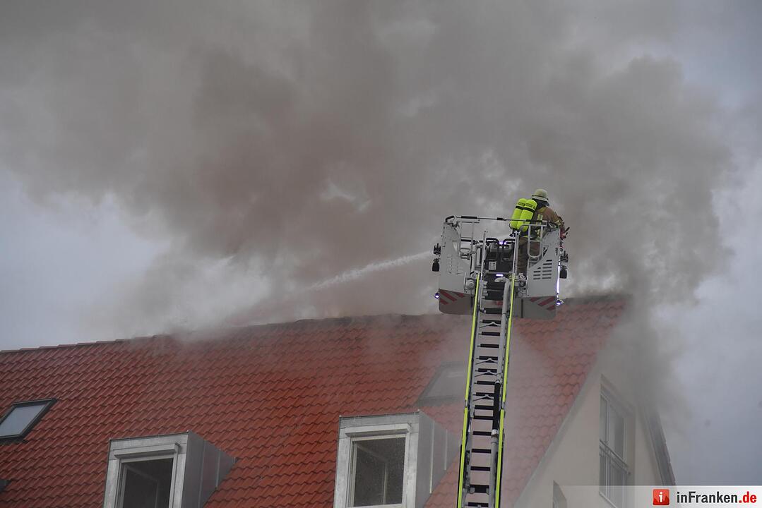 Dachstuhlbrand in der Geisfelder Straße in Bamberg