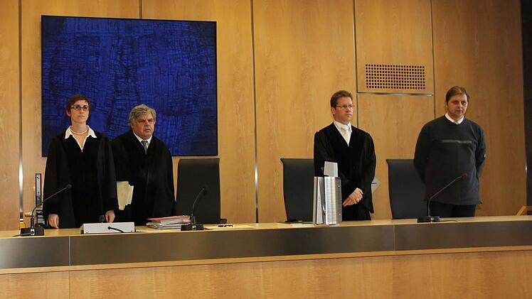 26 Jahre nach seinem ersten Fall als Schöffe verlässt Michael Wunder (rechts) das Jugendschöffengericht. Trotzdem möchte er auch zukünftig als ehrenamtlicher Richter tätig sein - allerdings nicht mehr im Strafrecht. Foto: privat
