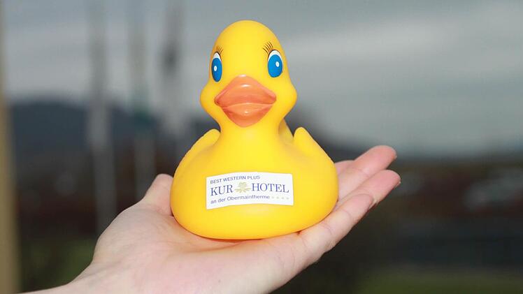 Diese Ente begleitet Laura Bauer auf ihrer großen Reise.  Foto: Andreas Schmitt