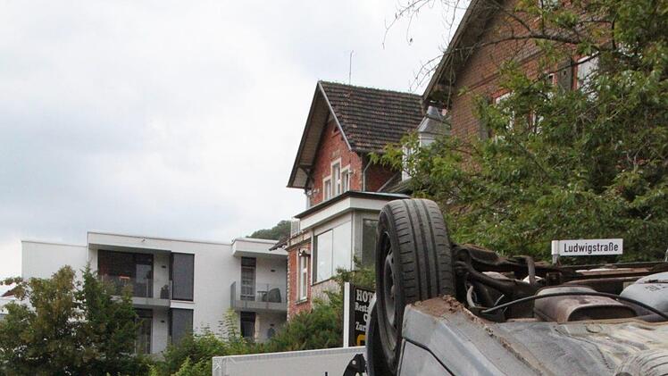 Die Freiwillige Feuerwehr zeigte eine spektakuläre Übung. Foto: Ulrike Müller
