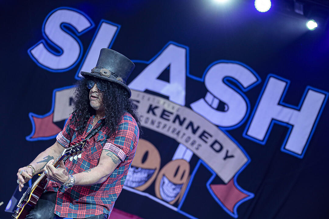 Slash feat. Myles Kennedy and The Conspirators bringen ihre Fans bei Rock im Park 2019 zum Durchdrehen
