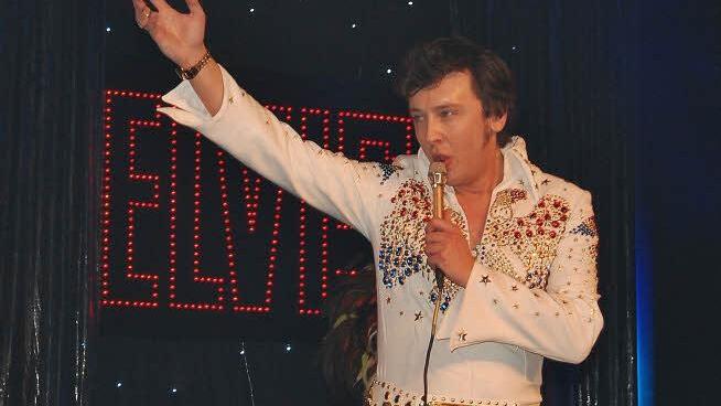 Las Vegas-Show in Bad Kissingen. Foto Sigismund von Dobschütz