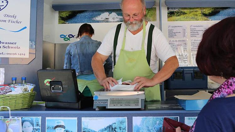 Karl-Peter Schwegel ist nicht nur Vorsitzender vom Bauernmarkt Forchheim, sondern auch Direktvermarkter. Foto: Barbara Herbst