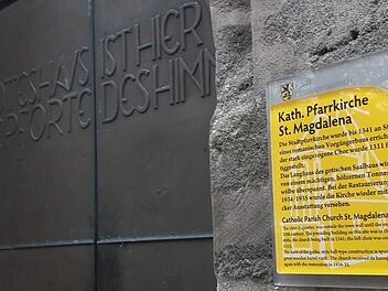 Die Stadt gibt  für die Beleuchtung der Stadtpfarrkirche einen höheren Zuschuss   als  üblich. Foto: Bernhard Panzer