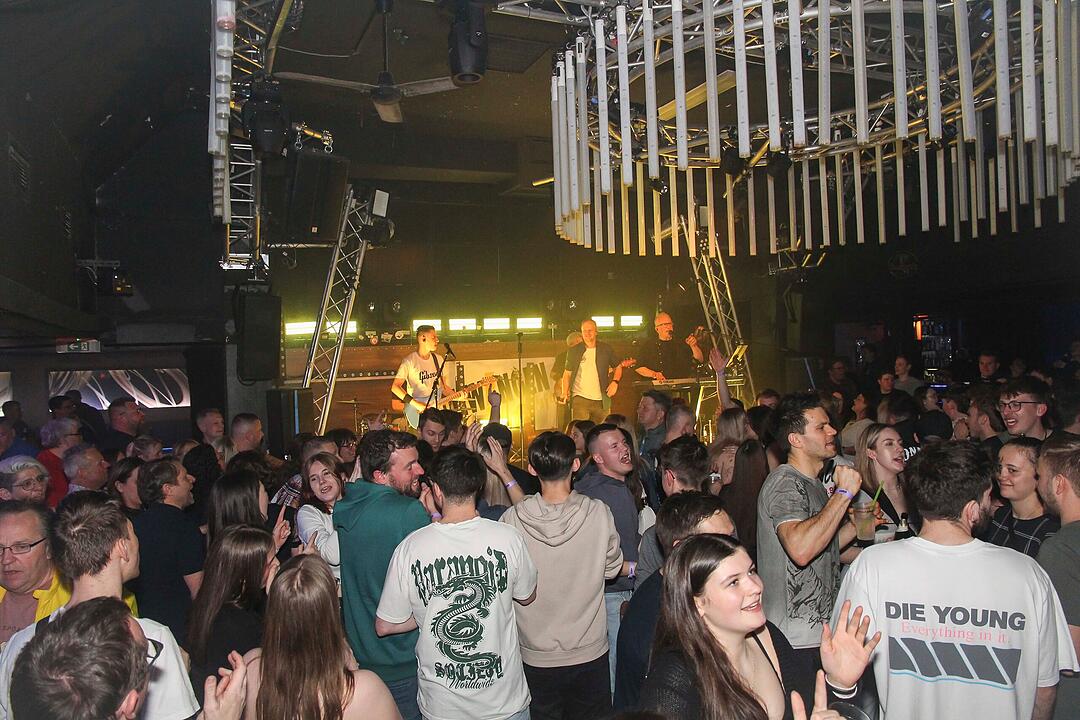 RADSPITZ live im Schwingen Nightlife