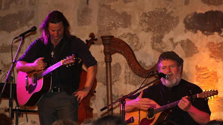Andy Lang und Tim Brown spielten f&uuml;r die Schottland-Fans beim Konzert im Kutschenhaus.