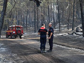 Waldbrand bei Paris